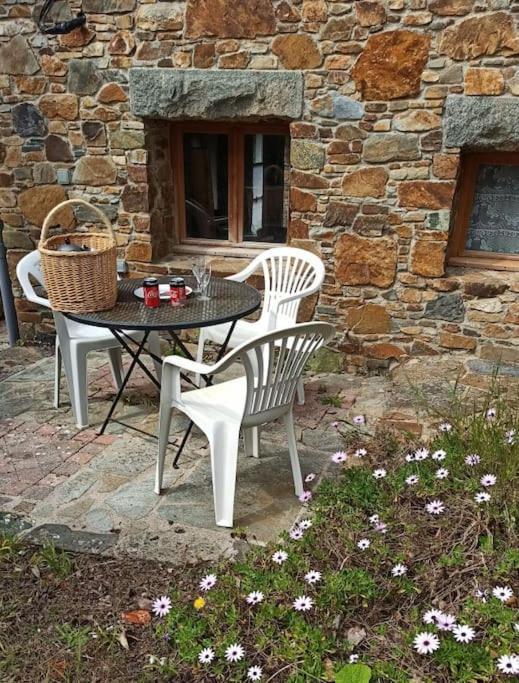 Charmante Petite Maison De Pecheur - Proche Ile De Brehat Et Gr34 Lézardrieux Zewnętrze zdjęcie
